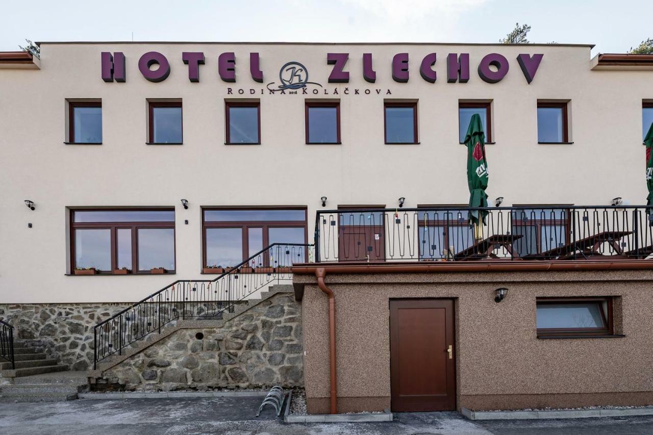 Hotel Zlechov Plumlov Dış mekan fotoğraf